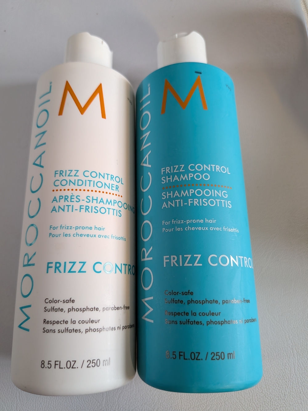 Moroccanoil Frizz Control Shampoo & Conditioner Set